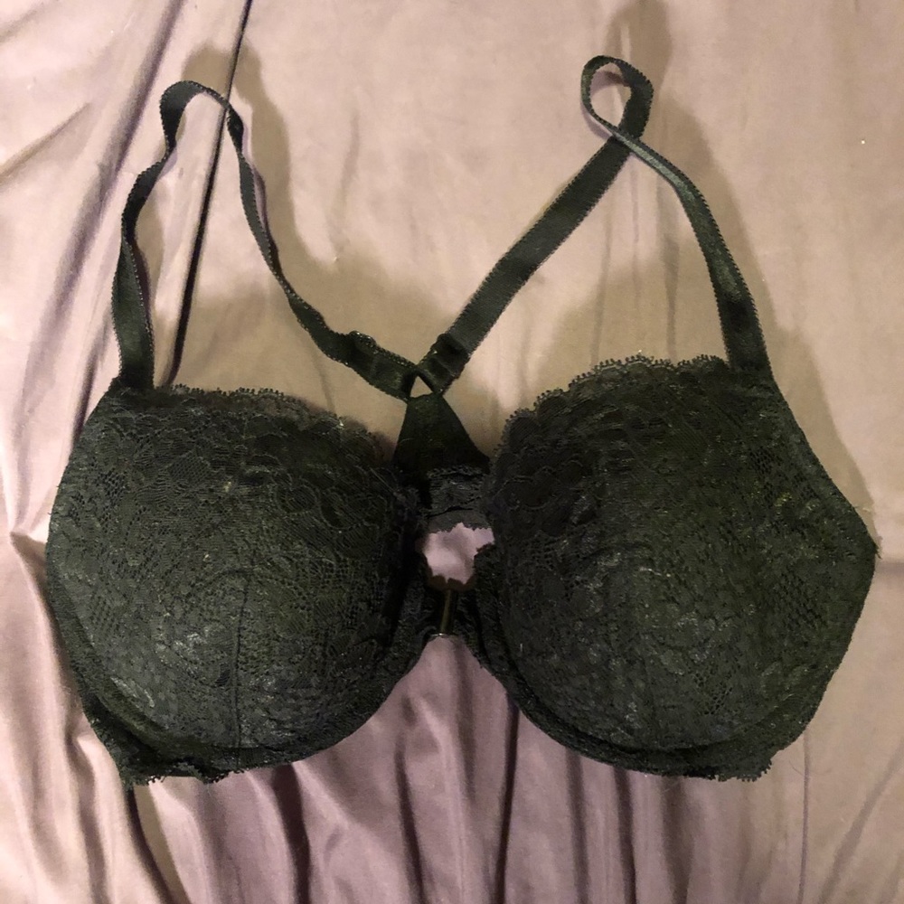 Victoria’s Secret black lace bra